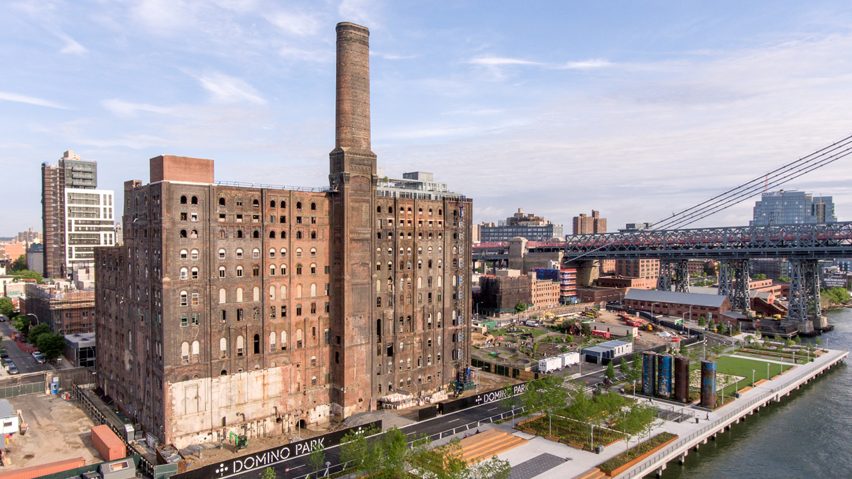 Six-acre park opens at Williamsburg’s Domino Sugar Factory site