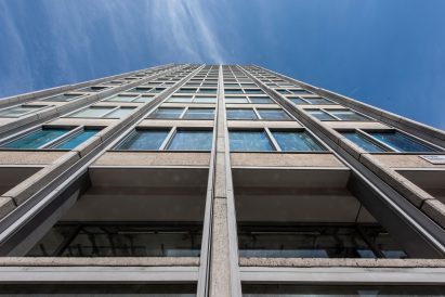 Smithson-designed Economist Plaza renovation by DSDHA, photographs by Grant Smith