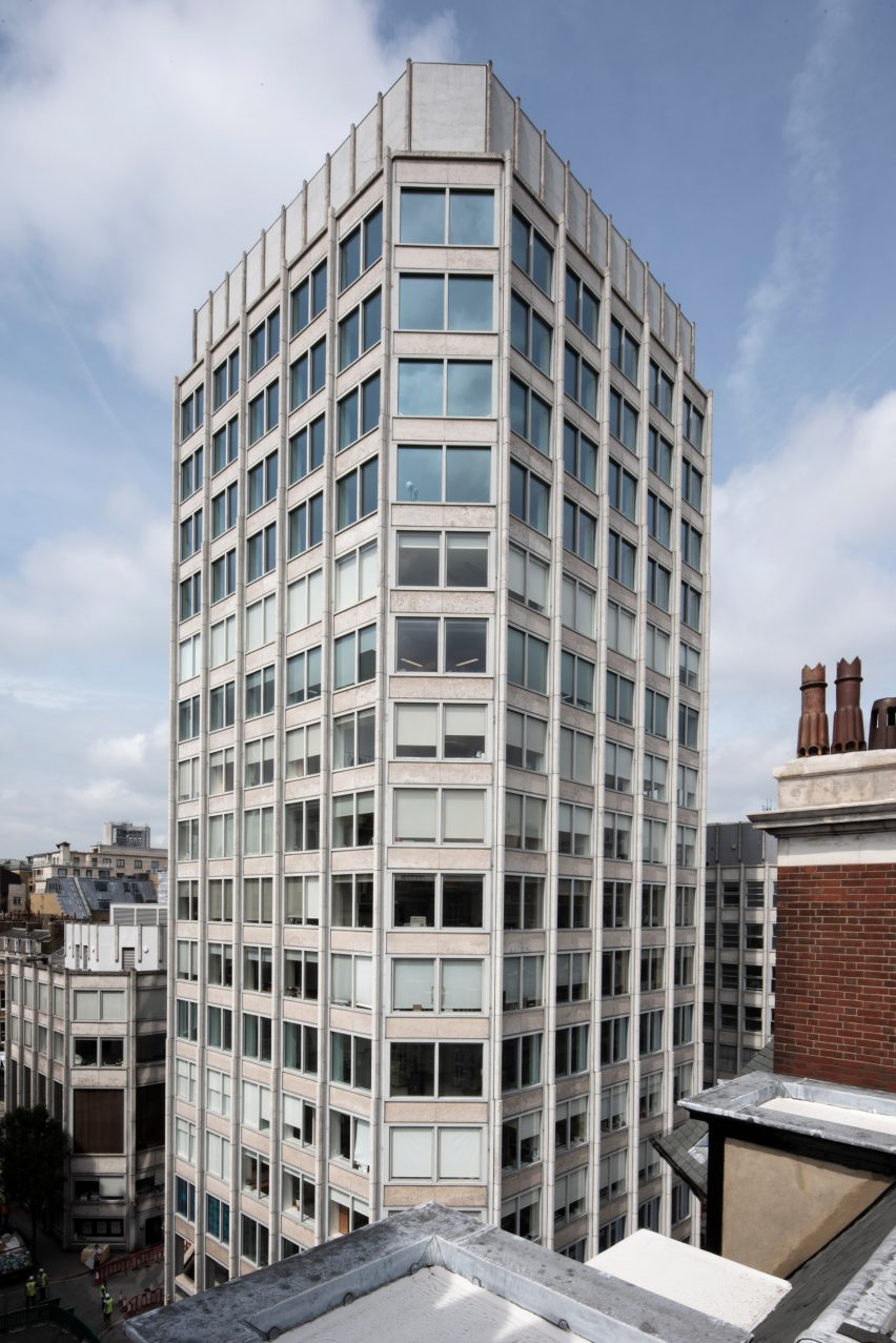 Smithson-designed Economist Plaza renovation by DSDHA, photographs by Grant Smith