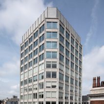 Smithson-designed Economist Plaza renovation by DSDHA, photographs by Grant Smith