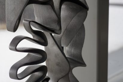 Intricate metal facade suggests new possibilities for 3D printing in architecture