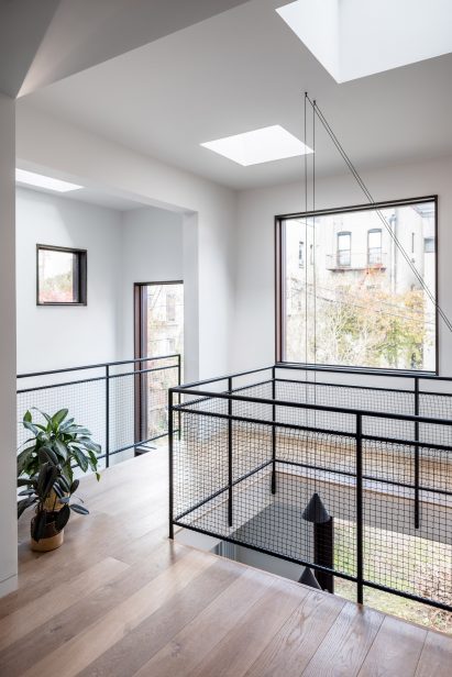 Extended Townhouse by vonDALWIG Architecture