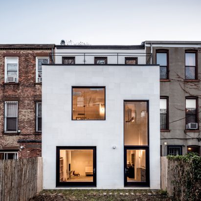 Extended Townhouse by vonDALWIG Architecture