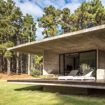 Besonías Almeida Arquitectos Argentinian summer house