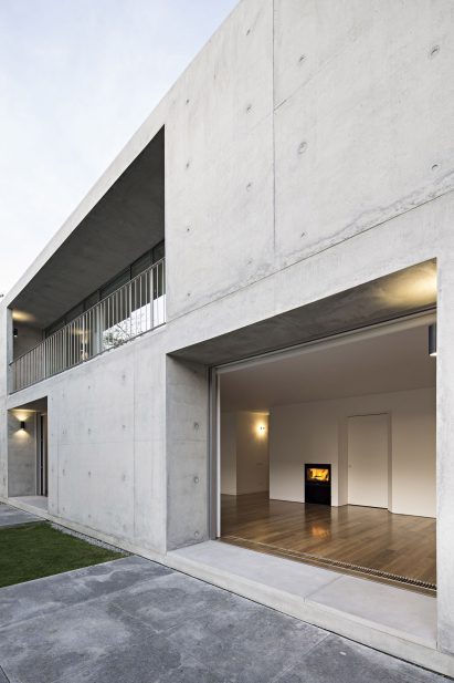 House in Serralves by João Vieira Campos