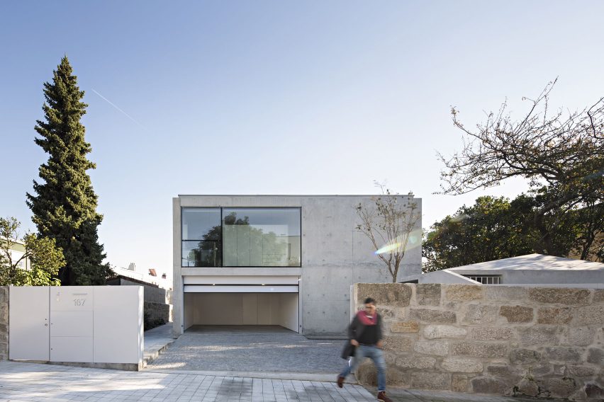 House in Serralves by João Vieira Campos