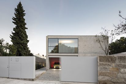 House in Serralves by João Vieira Campos