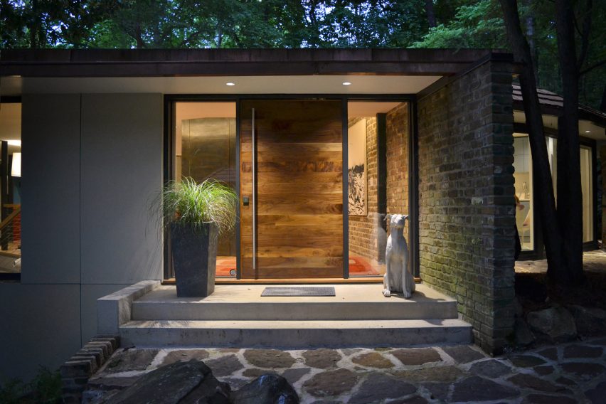 Mountain Brook Residence by Design Initiative