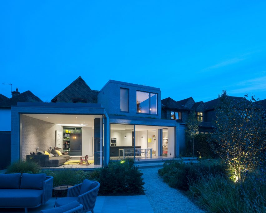 Oatlands Close by Soup Architects