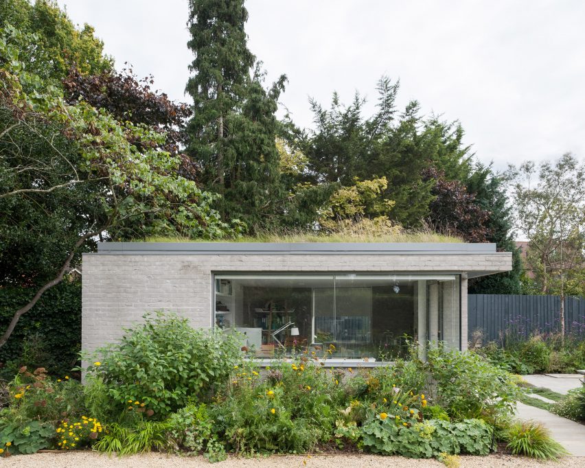 Oatlands Close by Soup Architects