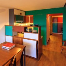 Le Corbusier’s interior realised by Philipp Mohr at Unité d’Habitation in Berlin