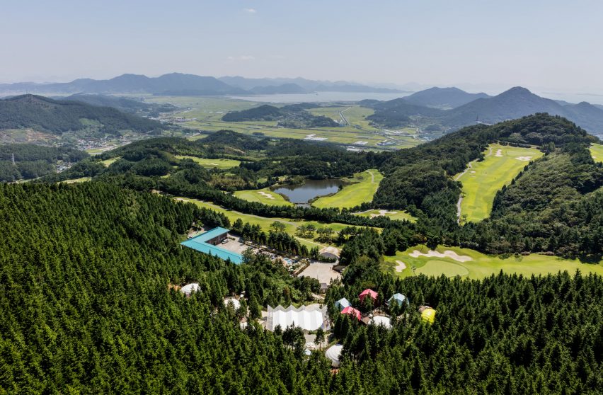 South Korean glamping resort offers holidaymakers a touch of “minimalist luxury”
