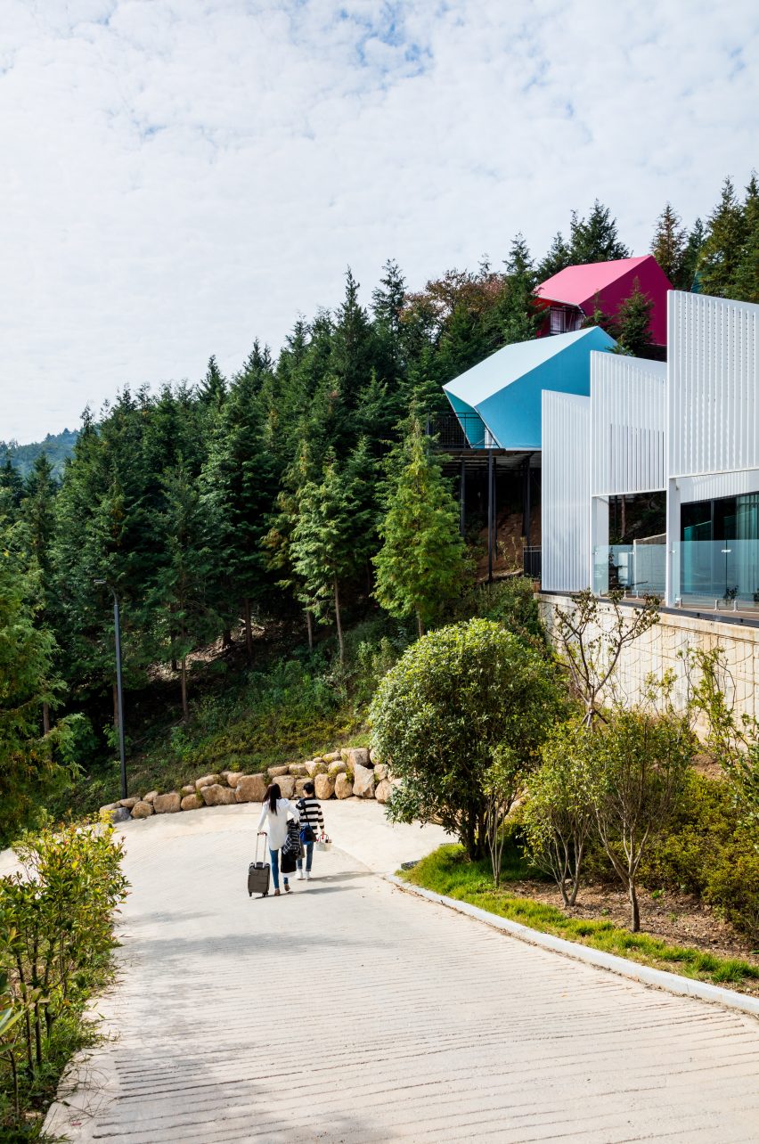 South Korean glamping resort offers holidaymakers a touch of “minimalist luxury”