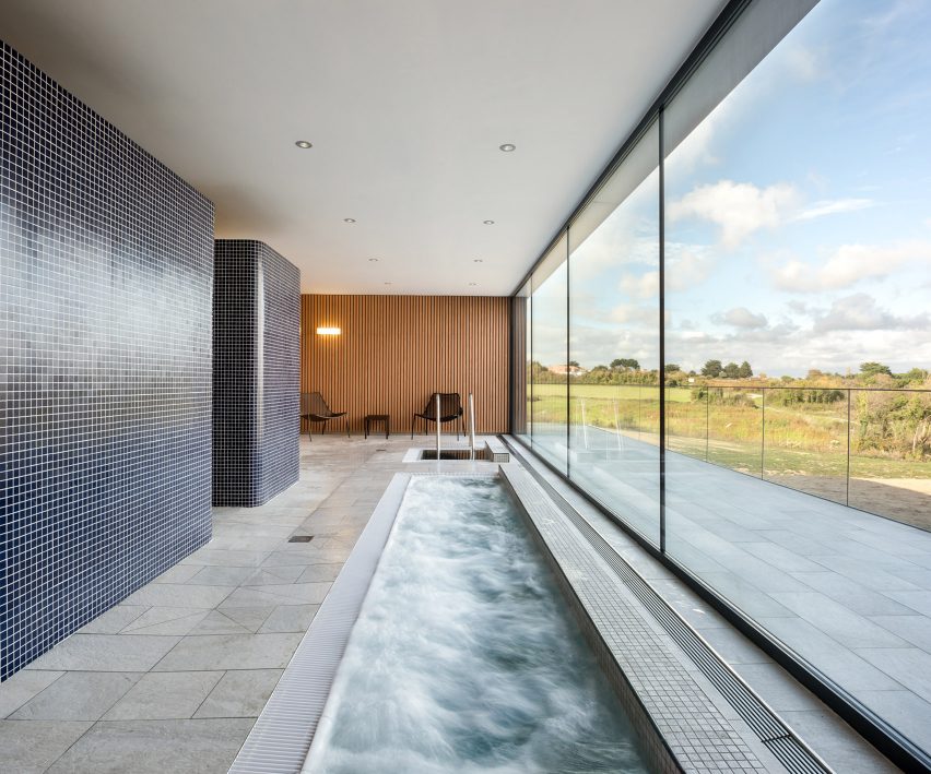 Swimming Pool Brochet Lajus Pueyo Architectes