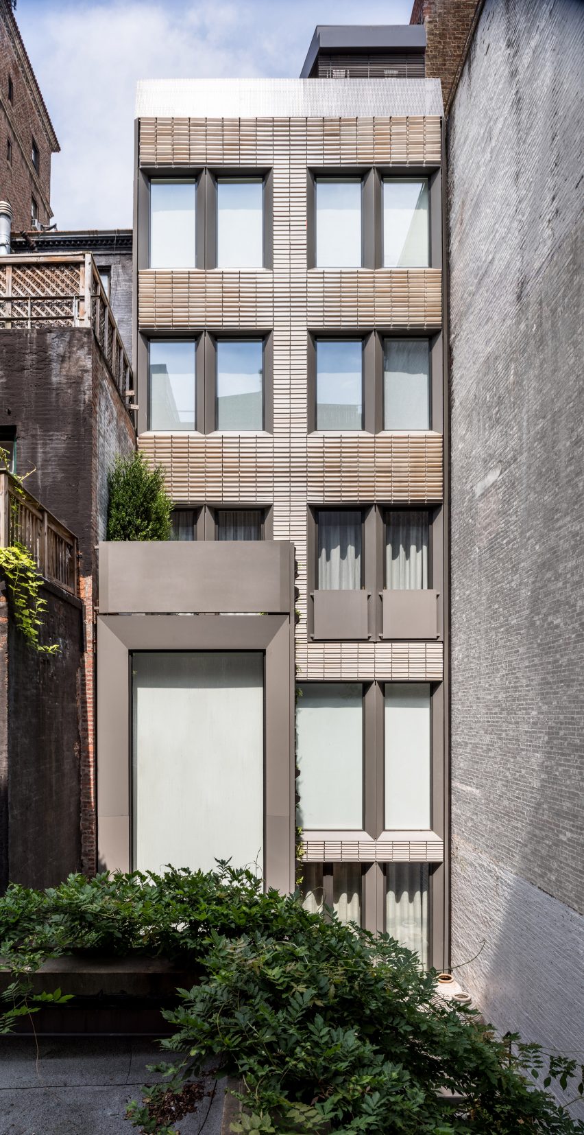 Upper East Side Townhouse by MKCA