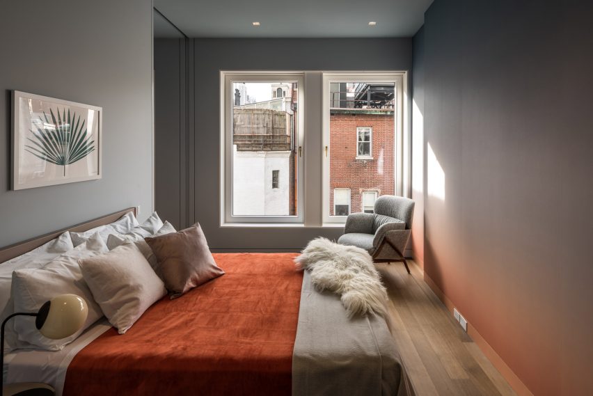 Upper East Side Townhouse by MKCA