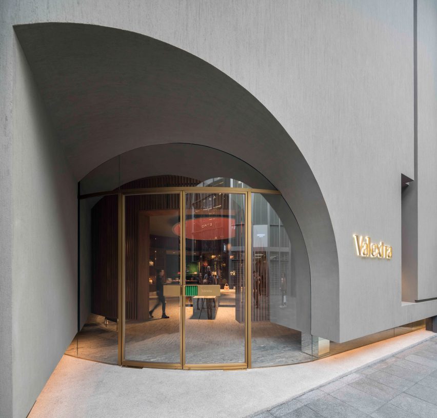 Valextra showroom by Neri&Hu
