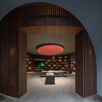 Valextra showroom by Neri&Hu