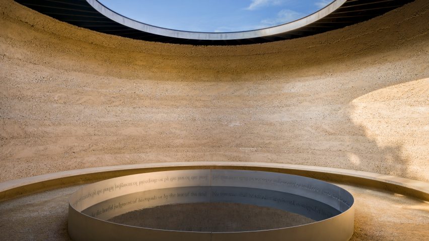 Writ in Water by Mark Wallinger x Studio Octopi, photo by Andrew Butler