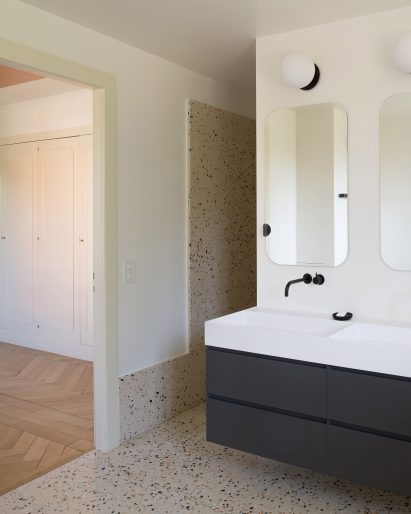 1930s villa by Bureau Brisson Architectes