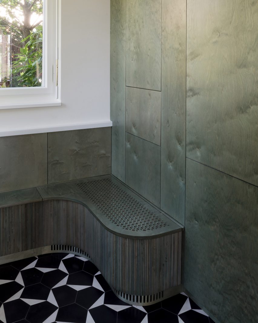 1930s villa by Bureau Brisson Architectes