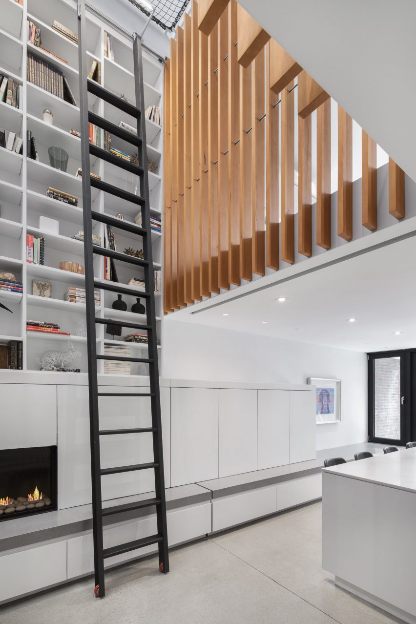 Atrium Townhome by Robitalle Curtis