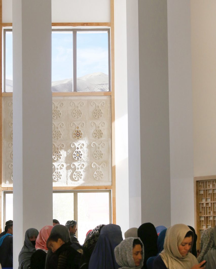 Arcop arranges Afghan hospital around public and private courtyards
