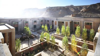 Arcop arranges Afghan hospital around public and private courtyards