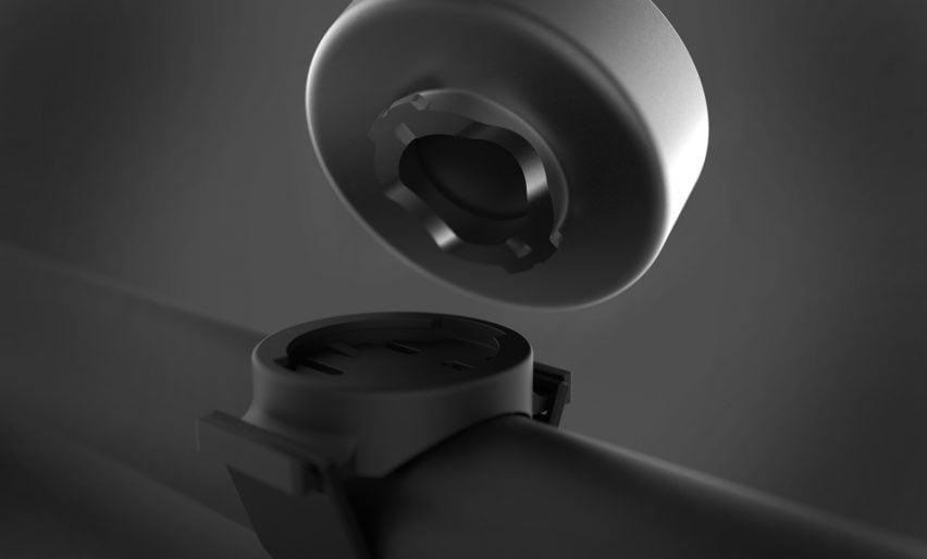 Beeline's minimal navigation device directs motorcyclists with a single arrow