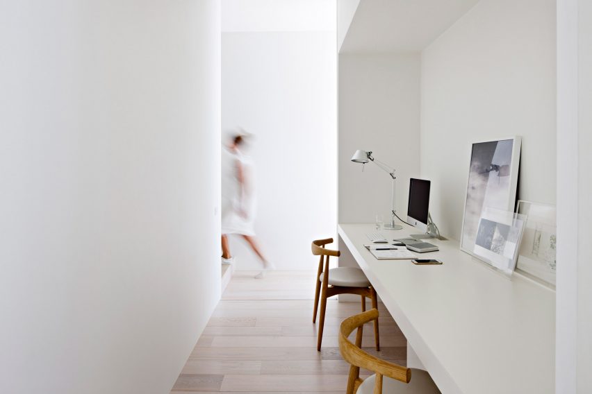 All-white house by Studio Four