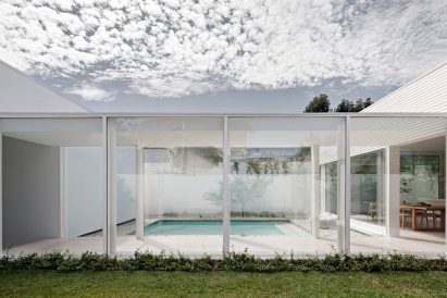 All-white house by Studio Four