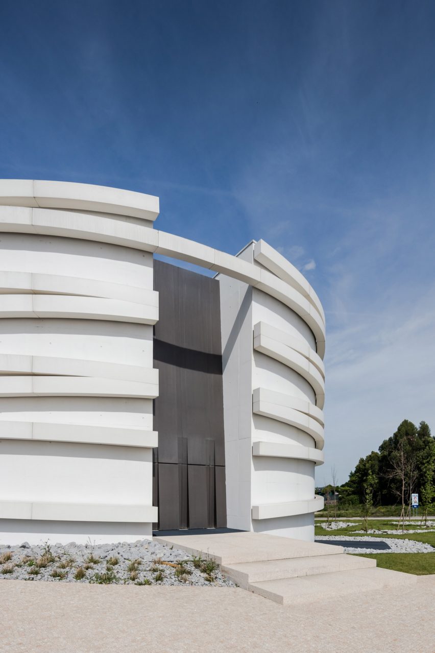 Church in S Tiago de Antas by Hugo Correia