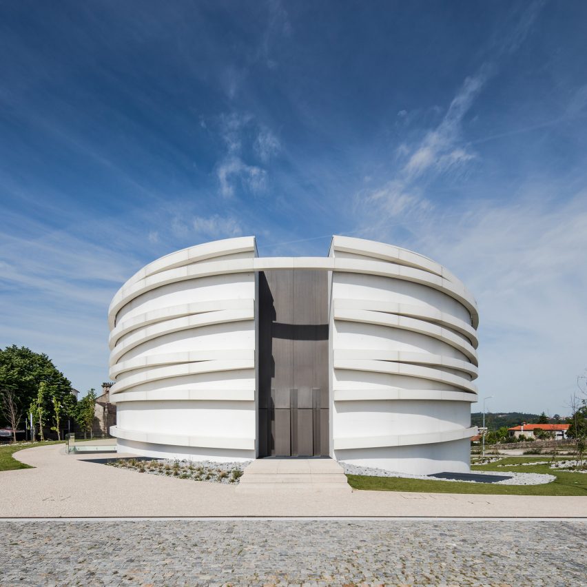 Church in S Tiago de Antas by Hugo Correia