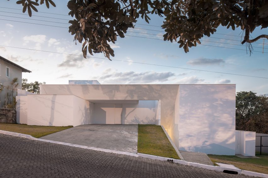 Cora House by Bloco Arquitetos