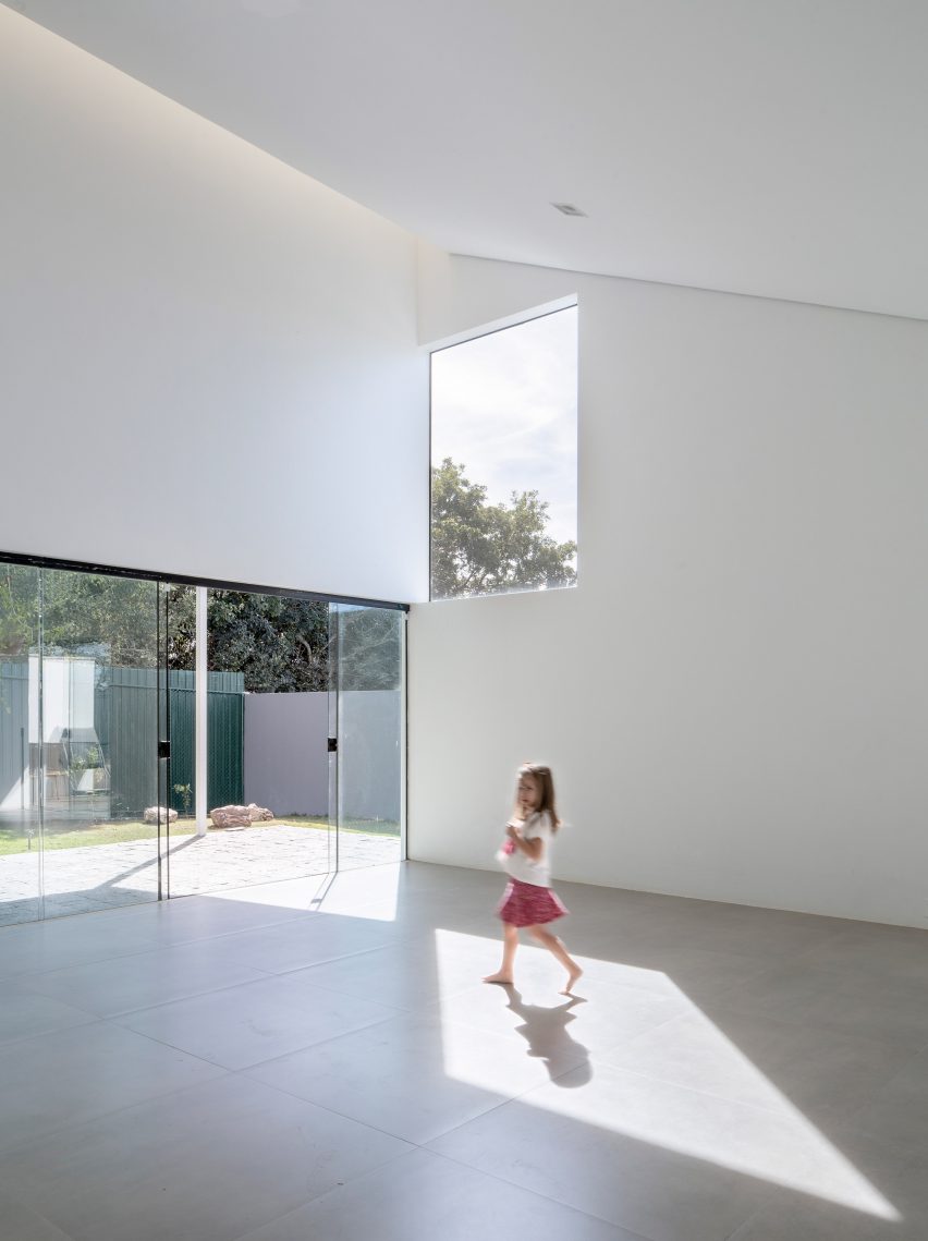 Cora House by Bloco Arquitetos