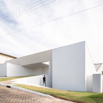 Cora House by Bloco Arquitetos