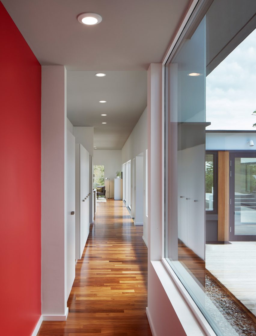 Deloia House by Salmela Architect