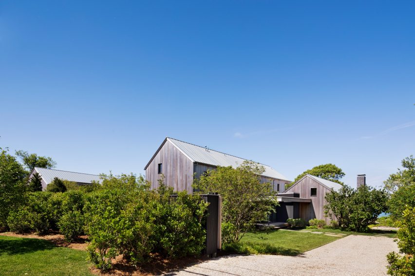 East Lake House by Robert Young Architects