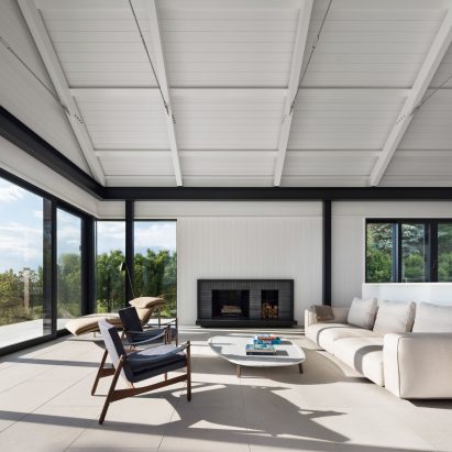 East Lake House by Robert Young Architects