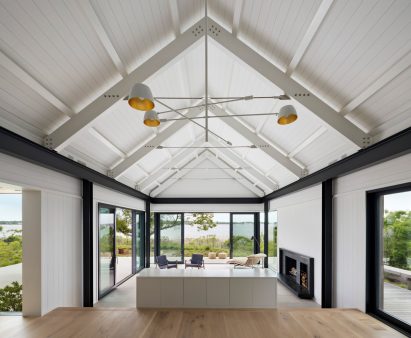 East Lake House by Robert Young Architects