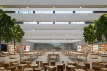 Foster + Partners Apple Store Milan. Photos by Nigel Young