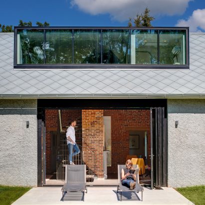Foster Road Retreat by Neumann Monson Architects