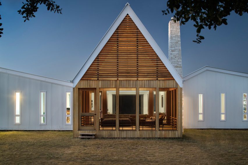 Hill Country House by Miro Rivera Architects