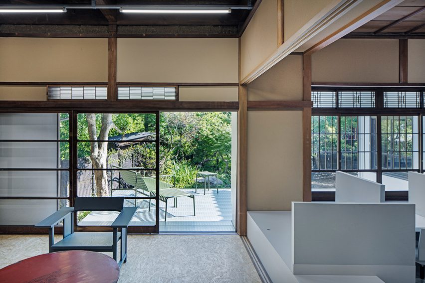 Hojo Sanci office by Jo Nagasaka/Schemata Architects