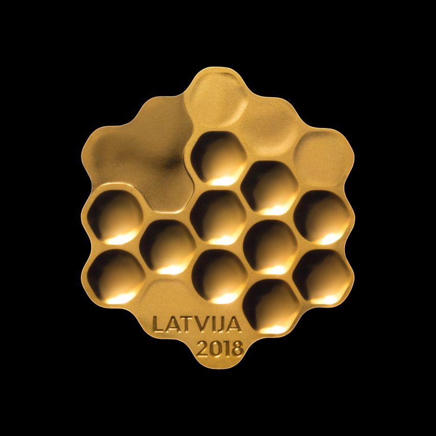 Arthur Analts pays tribute to Latvia with honeycomb coin design