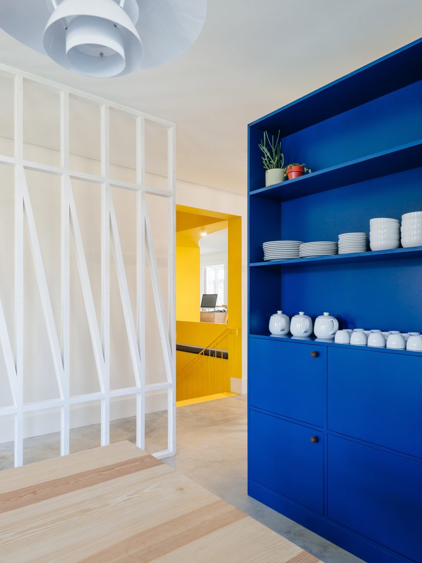 Hostel in Parede by Aurora Arquitectos