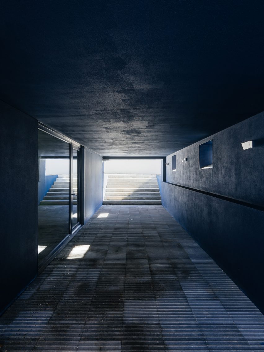 Hostel in Parede by Aurora Arquitectos