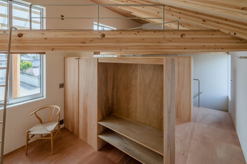 House in Nakauchi by Snark