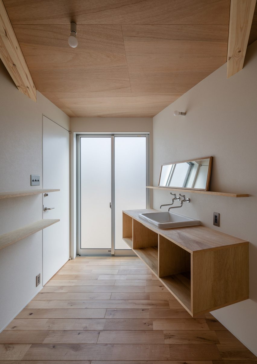 House in Nakauchi by Snark