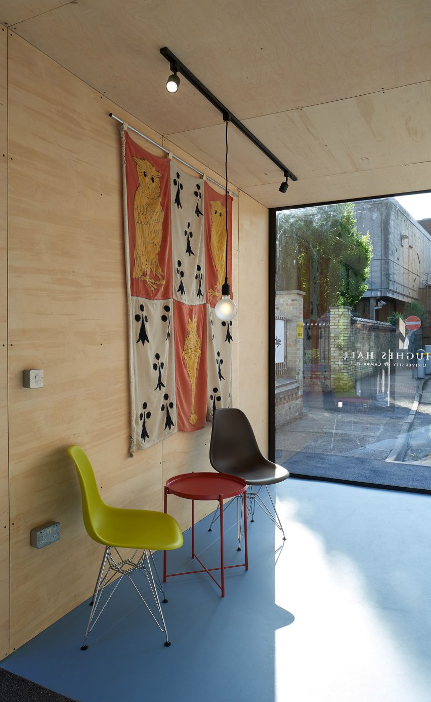 Porters' lodge atHughes Hall, Cambridge University, by Neubau